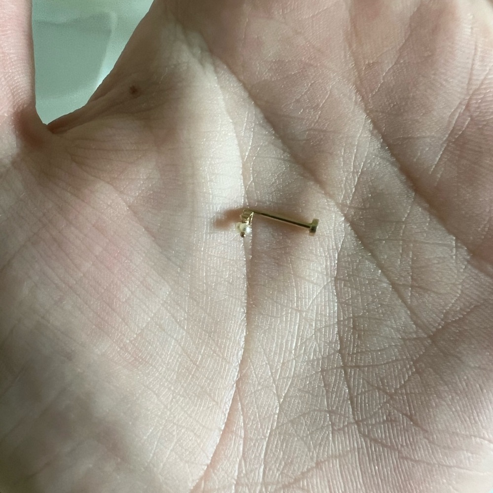 Dewdrop Flatback Stud (Single) - Picture 3 of 3